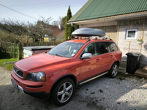 Volvo xc90 (2 фото из 3)