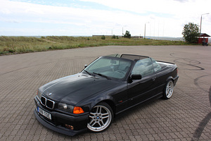 BMW 328i 2.8 142kw E36 (2 foto / 4)