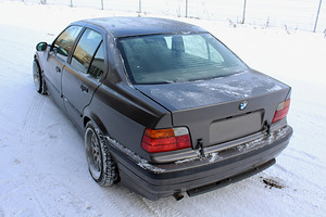 BMW 318i 1.8 83kw E36 (7 foto / 12)