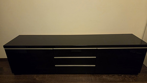 Stiilne ja praktiline IKEA TV-alus. müüdud (1 foto / 6)