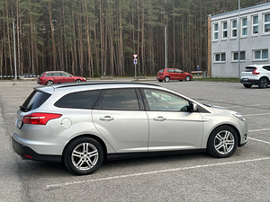 Ford Focus 2.0 110 кВт (6 фото из 15)