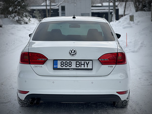 Volkswagen Jetta 2014a (3 foto / 10)