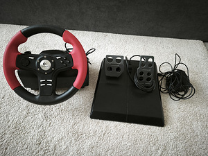 Игровой руль Logitech Formula Force EX (1 фото из 2)