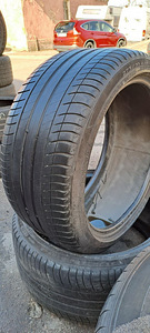 SUVEREHVID MICHELIN 275 35 R19 (1 foto / 2)