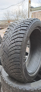 NAASTREHVID MICHELIN 235 45 18 (1 foto / 2)