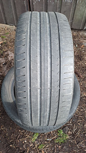 SUVEREHVID 225 45 R17 PIRELLI (2 foto / 3)