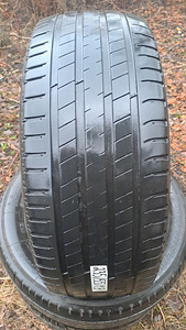 SUVEREHVID 235 55 R19 MICHELIN (3 foto / 3)
