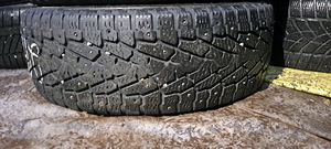 TALVEREHVID KAUBIKULE NOKIAN 215 60 R17c (4 foto / 5)