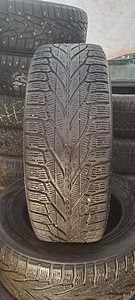 TALVEREHVID NOKIAN 215 65 16 (1 foto / 4)