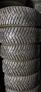 TALVEREHVID / NAASTREHVID GOODYEAR 195 65 15 UUEVÄÄRSED (3 foto / 5)