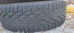 TALVEREHVID / M+S / NOKIAN / 235 65 R17 (2 foto / 5)