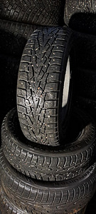 TALVEREHVID 175 65 R14 / PIRELLI / GOODYEAR / NOKIAN (6 foto / 7)