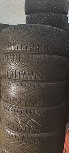 M+S SUVEREHVID NOKIAN 215 65 r16 (2 foto / 2)