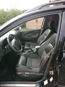 Volvo v40 1.9TDi (5 foto / 9)