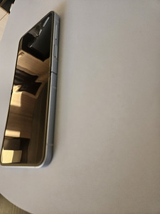 Samsung Flip6 256GB (5 foto / 10)