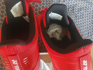 Uued tossud Yonex 42 (5 foto / 6)