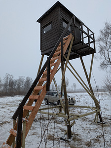 Охотничья вышка с лестницей (3 фото из 10)