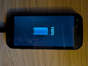 Mobiiltelefon CAT S42 IP68 (1 foto / 5)