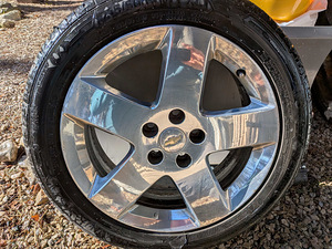 Veljed rehvidega Chevrolet 17" 215/50 (2 foto / 2)