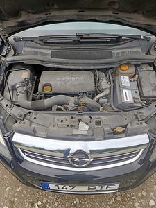 Opel zafira (4 foto / 7)