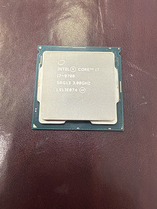 Cpu i7 9700 soket 1151 gen 9 (1 foto / 2)