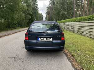 Opel Vectra 1.6 (5 фото из 9)