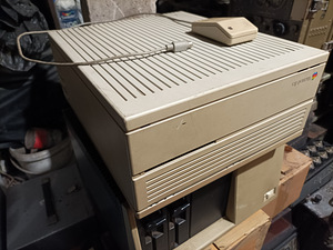 Apple Macintosh IIcx (3 foto / 7)