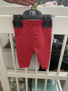 Beebi püksid 4tk( MOTHERCARE; TucTuc; Guess) 50-68cm (1 foto / 6)
