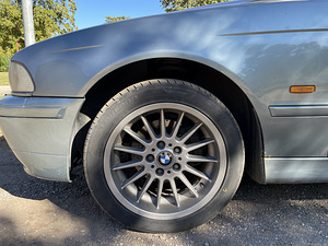 BMW e39 525i manuaal (9 foto / 14)
