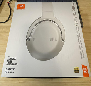 JBL Tour One M2 (1 фото из 1)