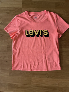 T-särk LEVIS s.XS (2 foto / 2)