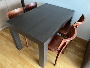 VÄGA KENA LAUD JA 4 TOOLI (1 foto / 2)