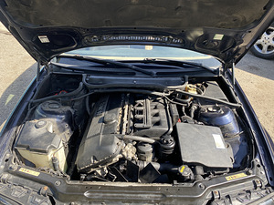 Müüa BMW 330i e46 (6 foto / 7)