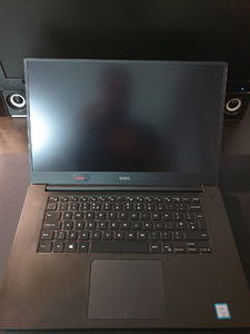 Dell XPS 15 9550 (2 foto / 6)