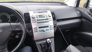 Toyota Corolla Verso (6 foto / 6)