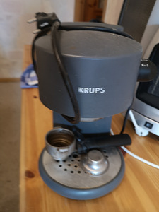 Кофемашина Krups (1 фото из 2)