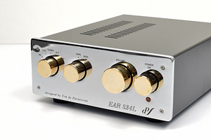 EAR Yoshino 834L Deluxe preamplifier (1 foto / 4)