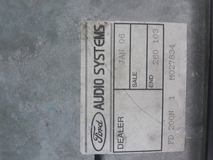 Ford originaal raadio (3 foto / 4)