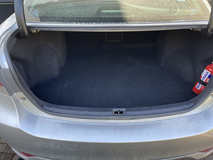 Toyota Avensis 1.8 2012 (5 foto / 9)