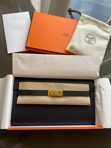 Kelly to go Hermes
