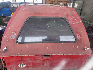 Hilux 1988-1997 kastikate, kuut (2 foto / 3)