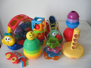 Fisher-Price, игрушки (3 фото из 3)