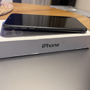 iPhone 11, 128 ГБ, черный (2 фото из 3)
