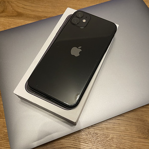 iPhone 11, 128 ГБ, черный (3 фото из 3)