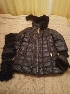 Почти новый пуховик (2 фото из 5)