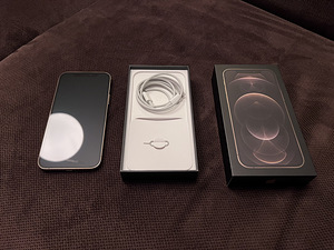 iPhone 12 Pro 256GB Gold (2 foto / 4)
