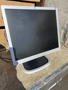 HP L1950 Monitor (1 foto / 3)