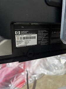 HP L1950 Monitor (3 foto / 3)