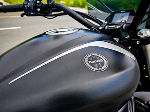 2022 Benelli 502c (7 фото из 10)