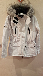 Новая парка Cropp, М (2 фото из 3)